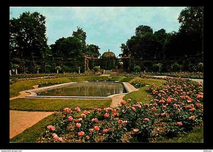 94 - L'Hay les Roses - La Roseraie - Fleurs - Bassin - CPM - Voir Scans Recto-Verso