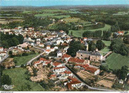 CPSM FRANCE 85 "L'Hermenault, vue panoramique aérienne"