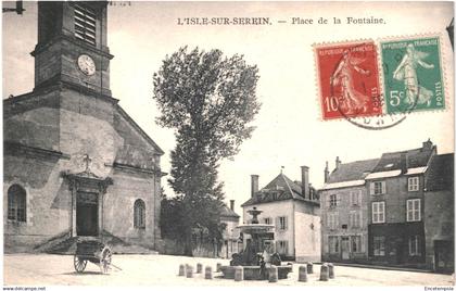 CPA Carte postale France L'Isle-sur-Serein  Place de la Fontaine 1919  VM90256ok