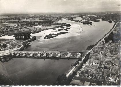 CPSM La Charité-sur-Loire vue aérienne sur la Loire