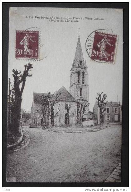 91 La Ferté-Alais eglise    D91D  C91232C RH039490