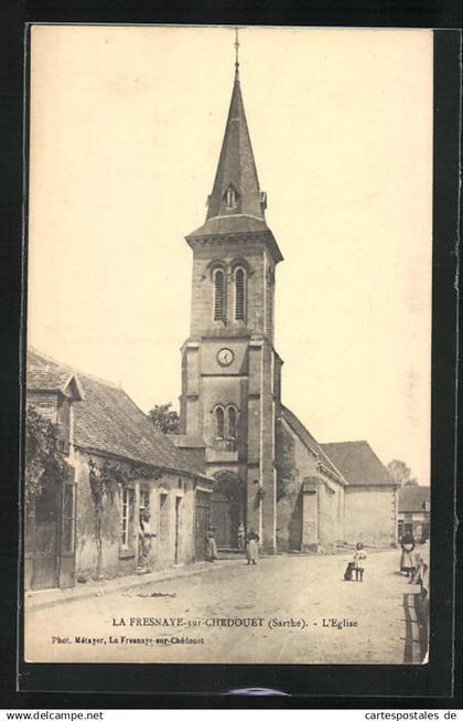 CPA La Fresnaye-sur-Chedouet, L`Eglise