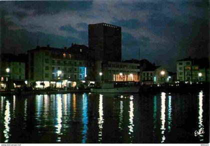 83 - La Seyne sur Mer - Le Port de La Seyne la nuit - CPM - Voir Scans Recto-Verso