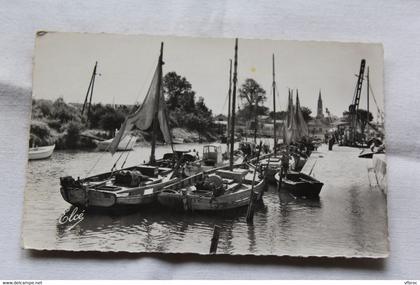 Cpsm, la Tremblade, contre jour sur le port, Charente maritime 17