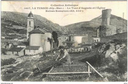 Carte Postale Ancienne de LA TURBIE-La Tour d'Auguste et l'église