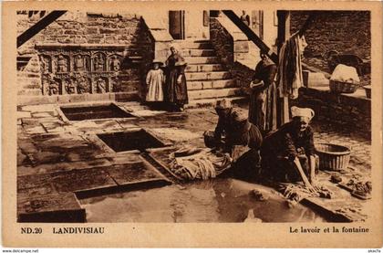 CPA Landivisiau - Le Lavoir et la Fontaine (1033259)