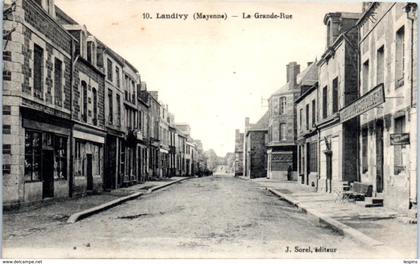 53 - LANDIVY -- La grande rue