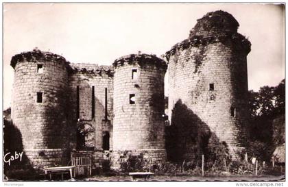 LANNION - Château de Tonquédec