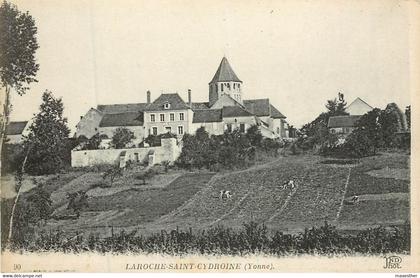 LAROCHE ST CYDROINE l'église