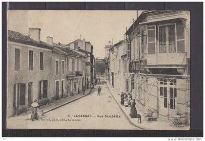 47 - Lavardac - Rue Gambetta " Café Suisse "