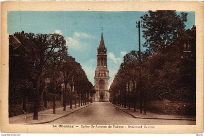 CPA LE CHESNAY L'Eglise St-Antoine-de-Padoue - Boulevard Central (1411281)