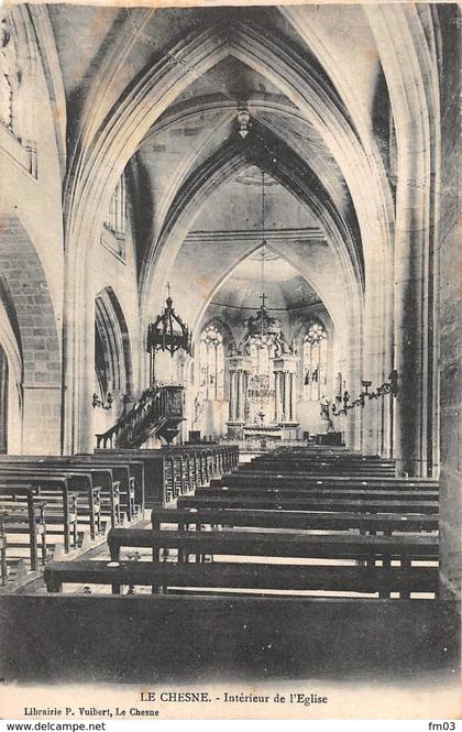 le Chesne intérieur église