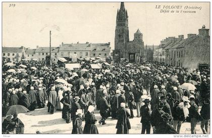 LE FOLGOET(FINISTERE) PROCESSION