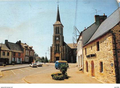 53.AM10841.Le Genest Saint-Isle.Place de l'Eglise.Edit Combier.CPSM 15x10 cm