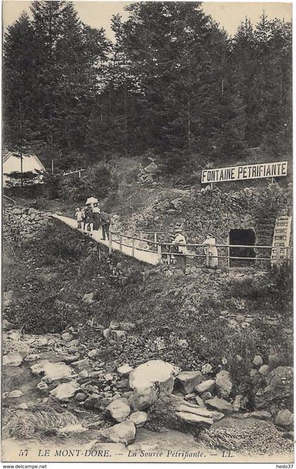 Le Mont-Dore - La Source Pétrifiante