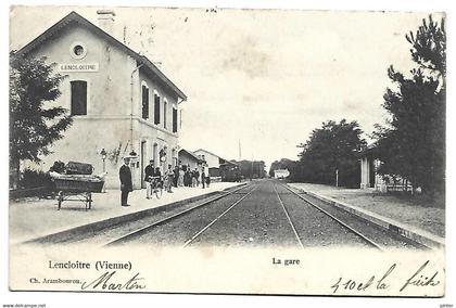 LENCLOITRE - La Gare