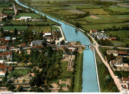 léré * vue aérienne du village * lere