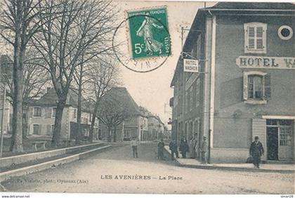 LES AVENIERES - LA PLACE