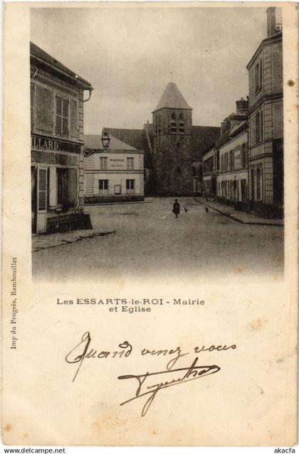 CPA Les ESSARTS-le-ROI - Mairie et Église (247021)