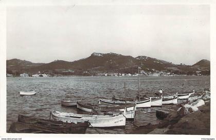 83 VAR Vue sur la jetée Les LECQUES-PLAGE