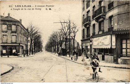 CPA Les Lilas L'Avenue Pasteur a l'angle FRANCE (1377815)