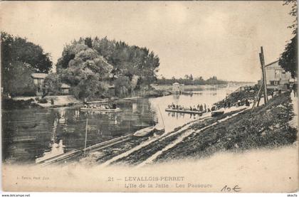 CPA LEVALLOIS-PERRET L'Ile de la Jatte (806797)