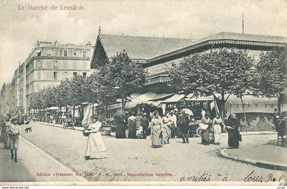 CPA Levallois Perret Le Marché