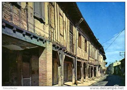 Lezat sur Leze : vieille rue aux arcades des XIème et XIIème (09)