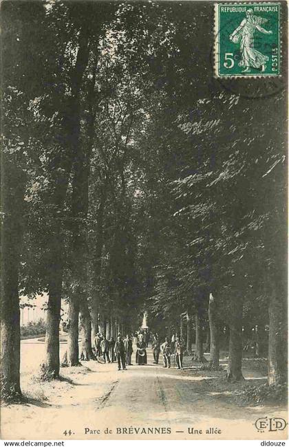 94 - Limeil Brevannes - Parc de Brévannes - Une allée - Animée - CPA - Voir Scans Recto-Verso