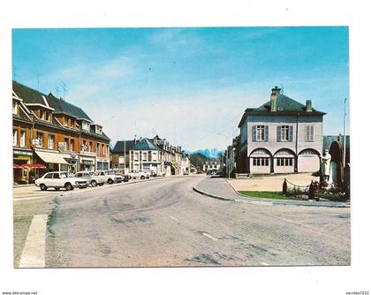 LONDINIERES La place - Les commerçants -