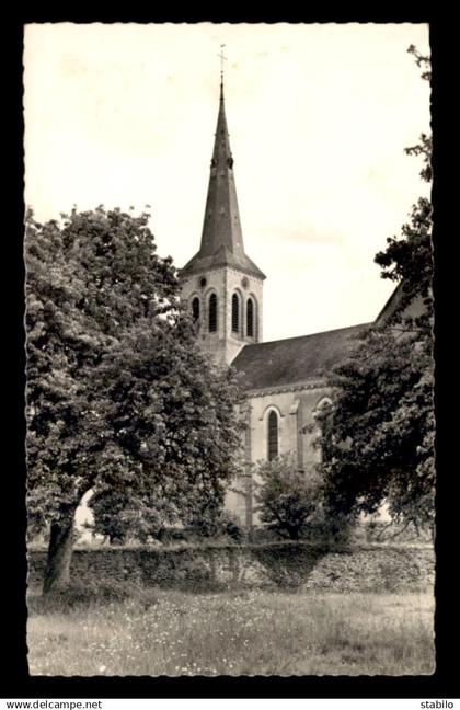 53 - LOUVERNE - L'EGLISE