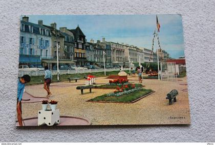 Cpm, Luc sur mer, le golf miniature, les hôtels, Calvados