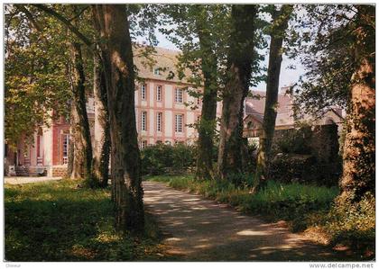 MAGNY LES HAMEAUX BATIMENT DES PETITES ECOLES