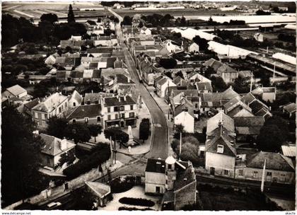 CPM MANDRES-les-ROSES Rue de Brie (1351849)