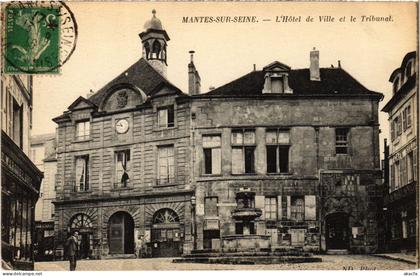 CPA MANTES-la-JOLIE L'Hotel de Ville et le Tribunal (1411606)