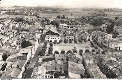 CPSM Marennes Place Chasseloup-Laubat