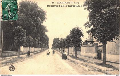 Carte Postale ANCIENNE de   MARINES - Bd de la république