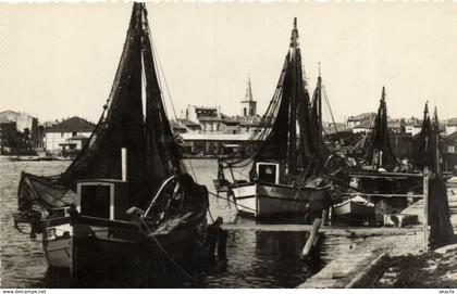 CPA MARTIGUES  - Bateaux de Peche a Ferriere (213744)