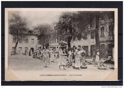 Martinique -  Saint-Pierre-la-Martinique - Place du Marché - Animée