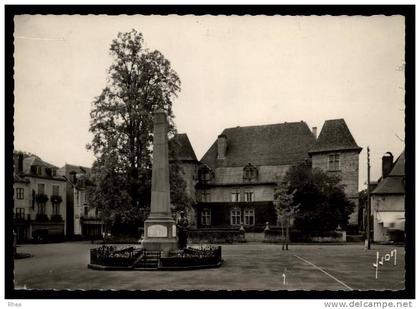 64 Mauléon-Licharre monument aux morts D64D K64371K C64371C RH062574