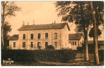 MAUZE SUR LE MIGNON . LA GARE