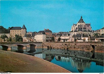 53 - Mayenne - Les bords de la Mayenne - le château et la Basilique - CPM - Voir Scans Recto-Verso