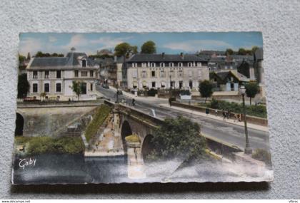 Mayenne, pont de Mac Racken et rue de Loré Amboise, Mayenne