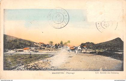 Mayotte / 28 - Paysage - défaut