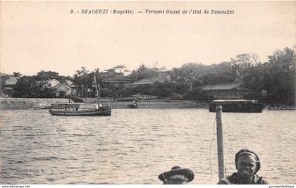 Mayotte / 64 - Dzaoudzi