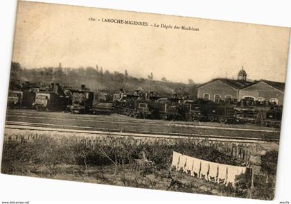 CPA LAROCHE-MIGENNES - Le Depot des Machines (210219)