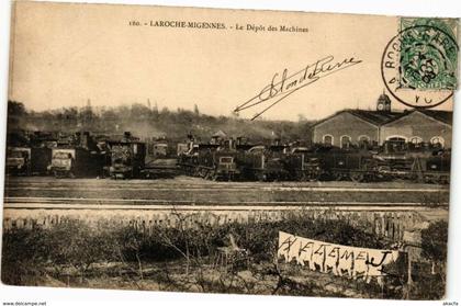 CPA LAROCHE-MIGENNES - Le Depot des Machines (211296)