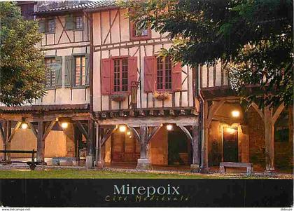 09 - Mirepoix - Maisons à pans de bois dans la Cité Médiévale de Mirepoix - CPM - Voir Scans Recto-Verso