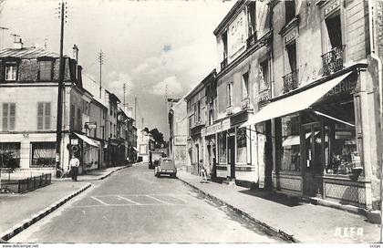 CPSM Montesson Rue du Général Leclerc