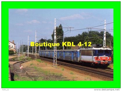 AL 372 - Train - loco BB 8689 quittant la gare - MONTFORT LE GESNOIS - Sarthe - SNCF